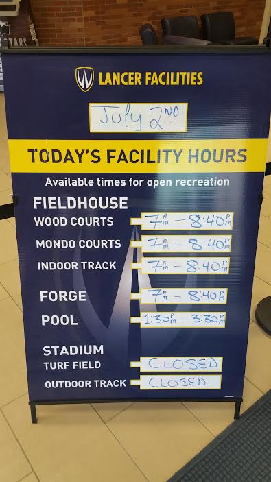 LancerRec's tweet photo. Happy Saturday everybody ! The St Denis is open with the hours shown below. Come and get your workout on ! #ForgeFit https://t.co/6NZftKy9VS