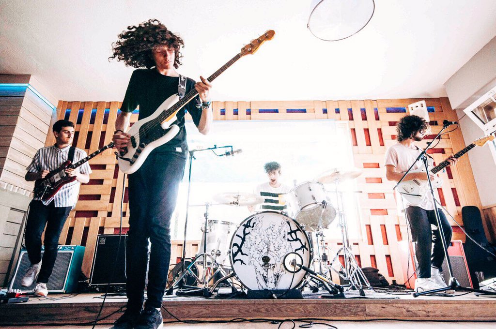 joinBaywaves's tweet photo. Esta noche en el @vidafestival, 23:20 en La Cabanya @JagermusicSpain 🔥🔥🔥

#nadadesurf #realpimps https://t.co/to4QVjpal7