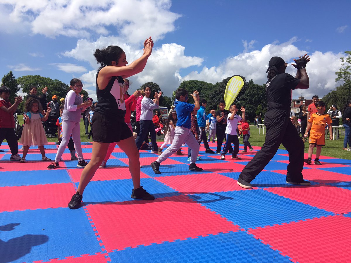 Hounslow West #LindyHop with Lana <a href="/bigdancebus/">Big Dancebus</a> <a href="/bigdancenews/">Big Dance</a> #BeaversfieldPark <a href="/CPPHounslow/">Creative People & Places Hounslow</a> @WatermansCentre