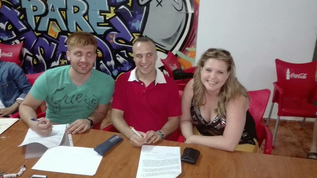 La falla Pare Castells renova a Jordi Carrascosa per al 2017. <a href="/14Metros/">jordi carrascosa</a>. Sort!!