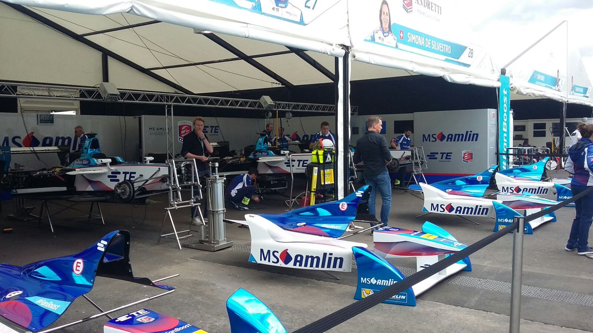 EnelGroup's tweet photo. The #LondonPrix is starting: who will be crowned the next #FormulaE champion? https://t.co/6XWeSH5jrU