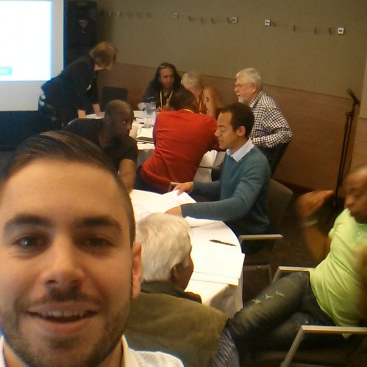 ChristianLea1's tweet photo. Teaching a room full of business owners how to Build thier Business Road Map! #marketing #eliteroom #experts https://t.co/rM9GmbLnP4