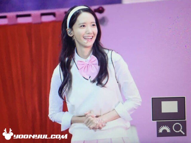 [PIC][01-07-2016]YoonA khởi hành đi Quảng Châu - Trung Quốc để tham dự "2016 YoonA 1st Fanmeet - BLOSSOM in Guangzhou" vào chiều nay CmXZlQVUIAUAe-c