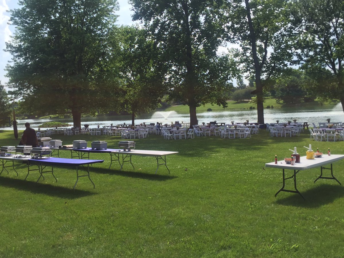 BayouBluegrass's tweet image. We love catering at some of Kentucky's most beautiful farms! #kycaterer #summer #picnic #sharethelex