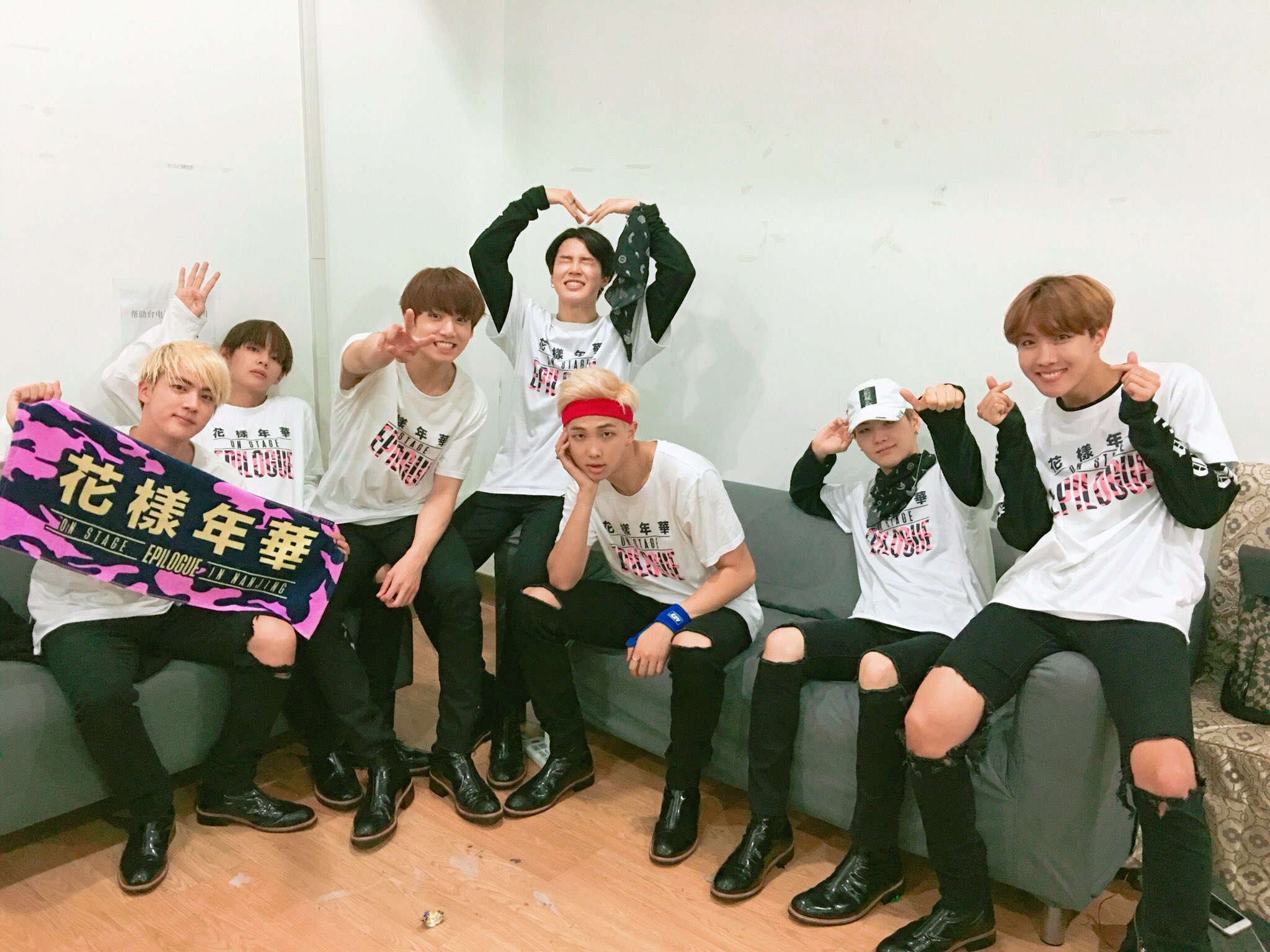Twitter Picture Bts Bighit