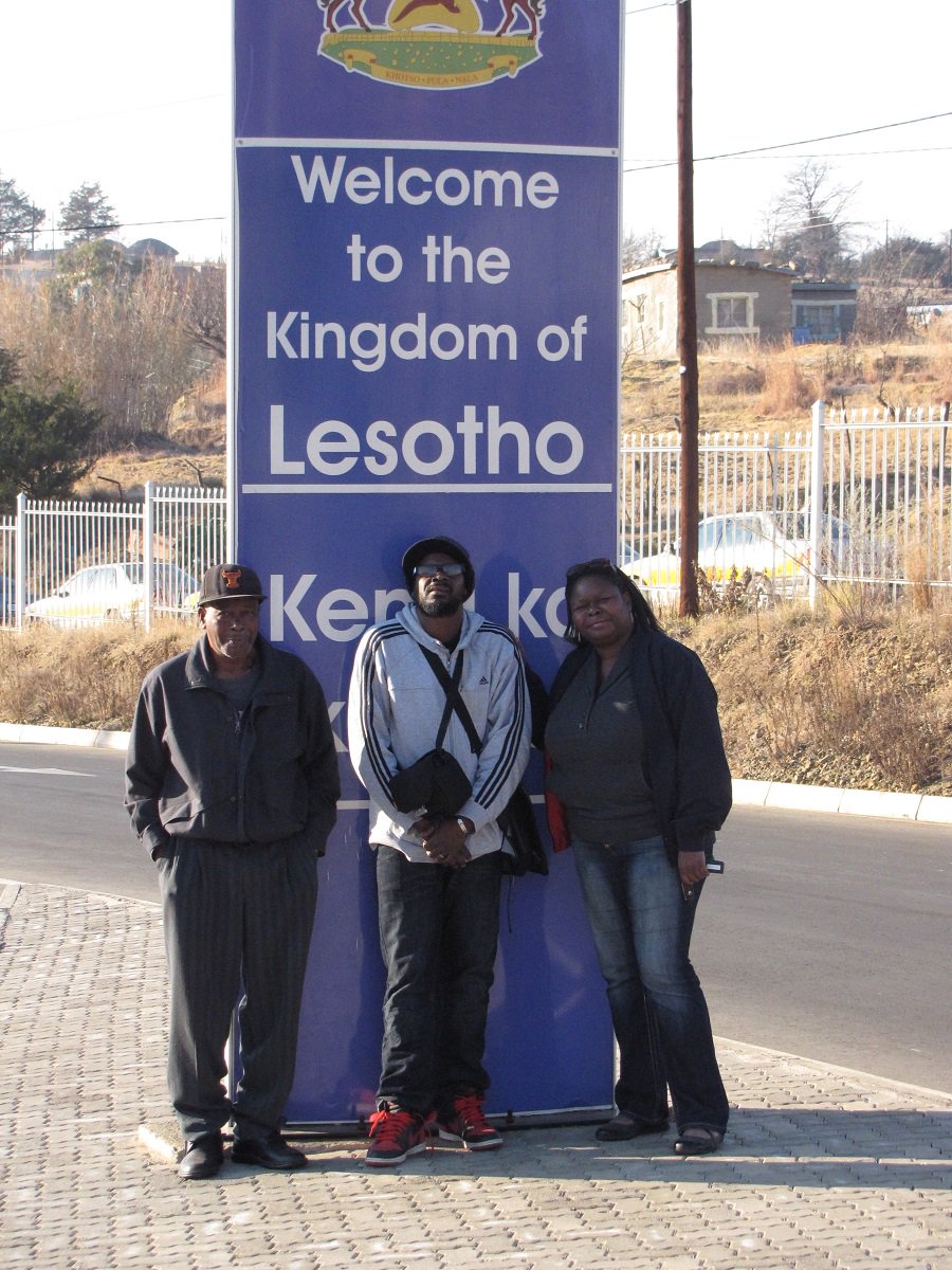 malutifootprin2's tweet photo. Lesotho welcomes our visitors from Canada. Trust you had a fantastic trip guys and thank you, from Maluti Tours https://t.co/OfvFeLT0co