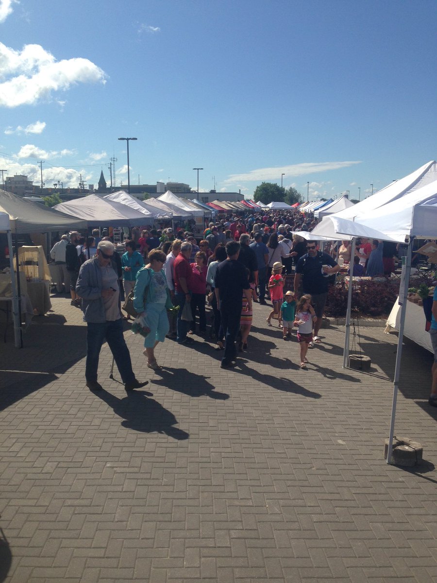 Packed house at the Farmers Market. #northbay #livehere