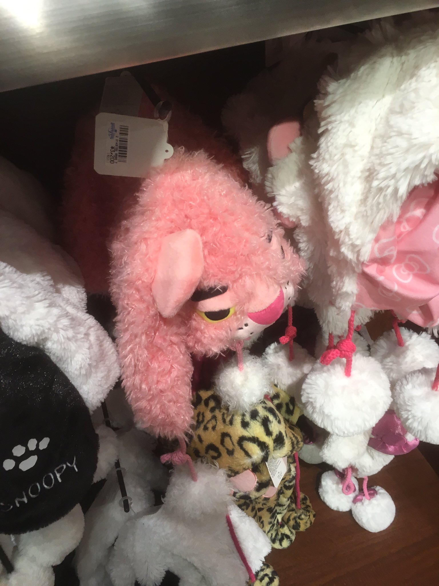 usjのツボ usjで出会った心温まる物語 Sur Twitter Usj ピンクパンサー ピンクパンサーショップが閉店して ピンクパンサーグッズはパーク入ってすぐの左右の大型店にあります しかし まとめてではなく バラバラにおいて 種類も少ない usjのツボ usjで出会った心温まる物語 Sur Twitter Usj ピンクパンサー ピンクパンサーショップが閉店して ピンクパンサーグッズはパーク入ってすぐの左右の大型店にあります しかし まとめてではなく バラバラにおいて 種類も少ない