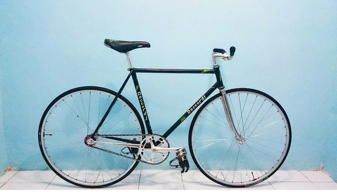 fix_fixed's tweet photo. Wts frameset inc hs, bb sz 53 @chrsbald #fnfjb #fpjb #rbjb https://t.co/gOPauQXDqq