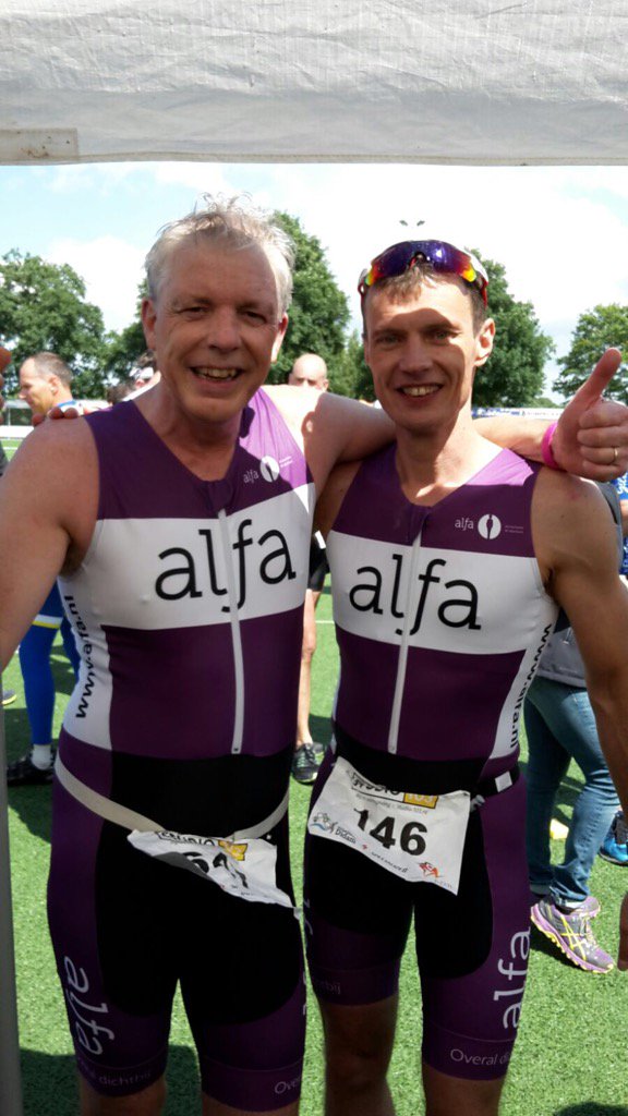 marcovermin's tweet photo. @Arnoud01 een 1/2 Triathlon en @marcovermin de olympische afstand. Prachtige tijden.   @AlfaAccountants https://t.co/38XDVZA2tT