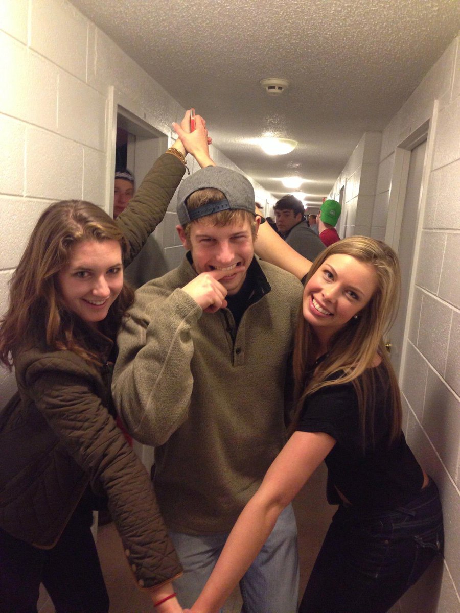 shack619's tweet photo. low key, high key, Kayla is and has always been a delt girl @PADDOCKBU @BUMirage #happybirthdaykayla #macproud https://t.co/TrTU7FSMLM