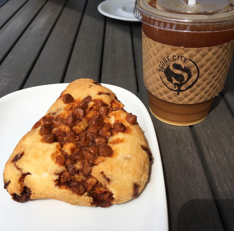 HungryInChicago's tweet photo. This scone tastes like cinnamon toast crunch. Aka it is a breakfast dream. @sconecity https://t.co/Cl7g16Eg7y