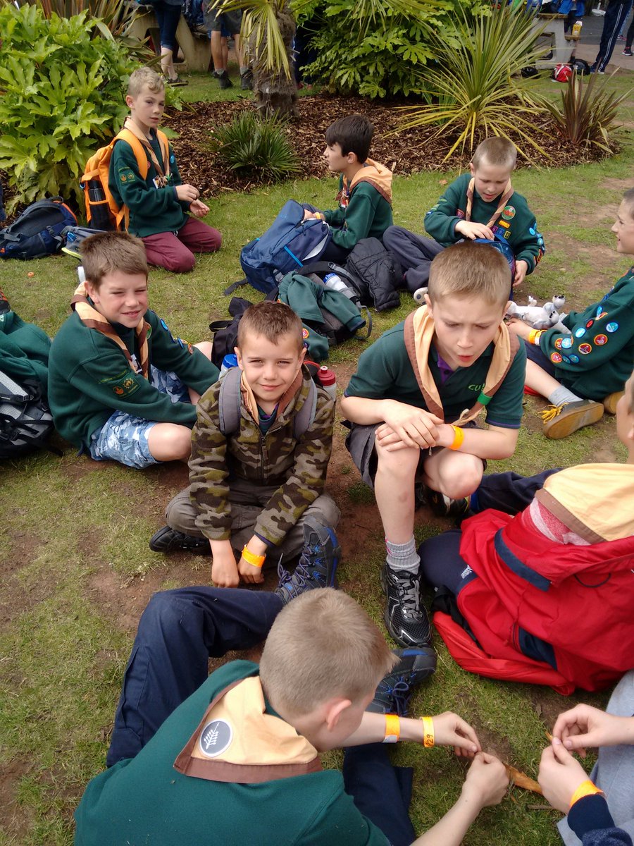 Glos Cubs 100 tweet media