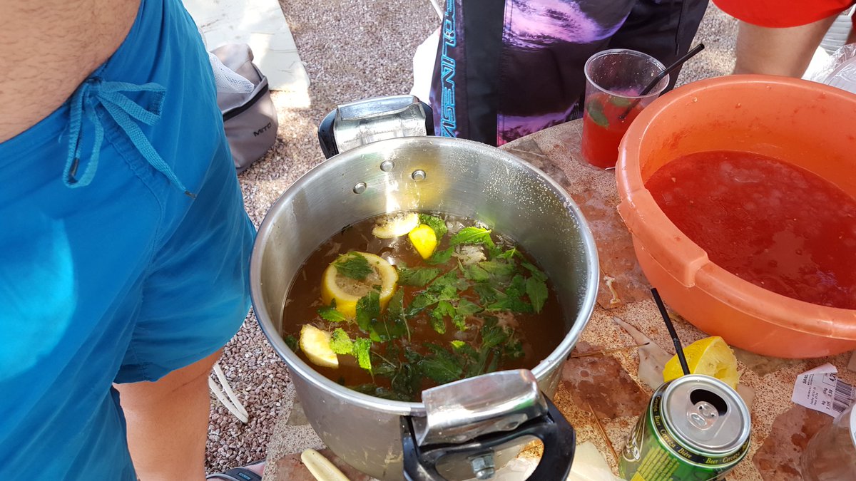 TrabubusPower's tweet photo. Mojito ole!!! https://t.co/bv2gNObdmB