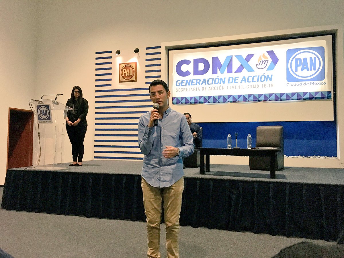 carli_p's tweet photo. Acompaño hoy a mi Secretario Juvenil Regional en la 1er Jornada de análisis y estrategias ! #AJBJ #Familia https://t.co/28QKaqOj2R