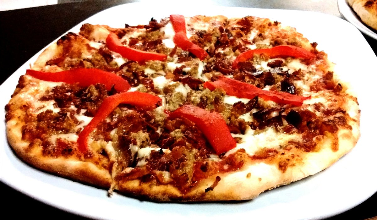 ZzasPizza's tweet photo. #sarnia #heresthebacon #zzas open today at 5pm! https://t.co/jTF3eiJPXO