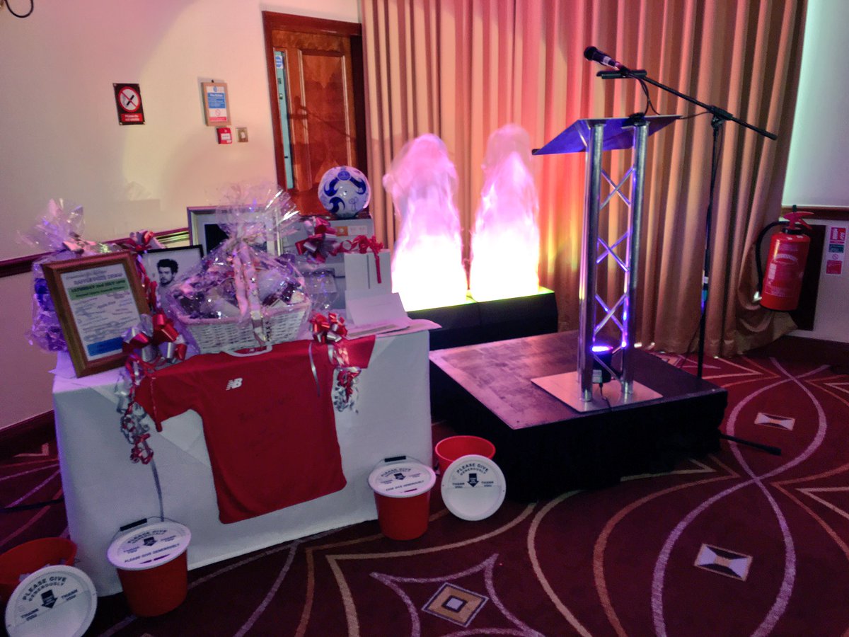 SMAliverpool's tweet image. ALL SET for host Robbie Lawton. What a night this promises to be, thank you @AdamJamesEvents #SMAAwards2016