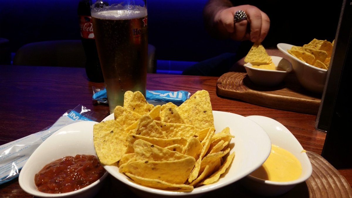 Heineken and nachos
