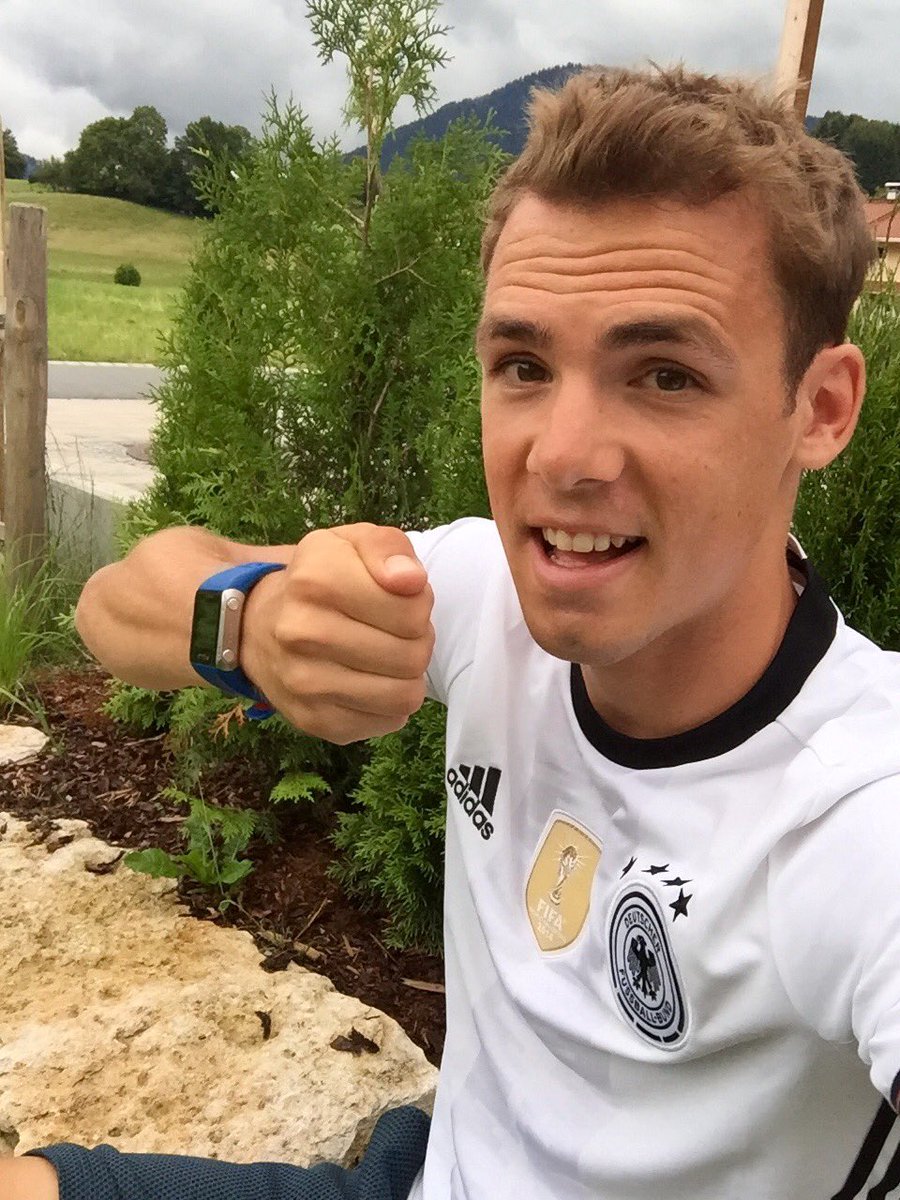 Die Vorfreude steigt und die Daumen sind gedrückt. Auf geht's Jungs💪🇩🇪!   #FirstNeverFollows #EURO2016 #GERITA