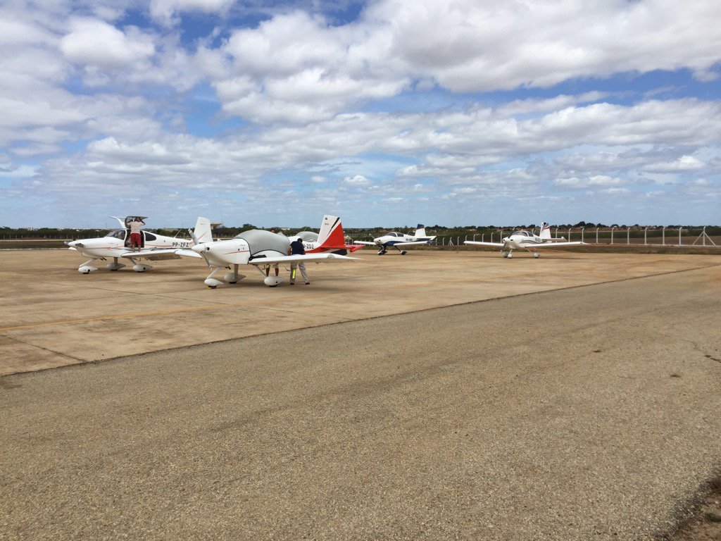 RenatoFndes's tweet photo. Mais aviões pousam no Aeroporto de Mossoró, mais uma vitória do Prefeito Silveira e do Governador Robinson. https://t.co/ByvWQZW1mg