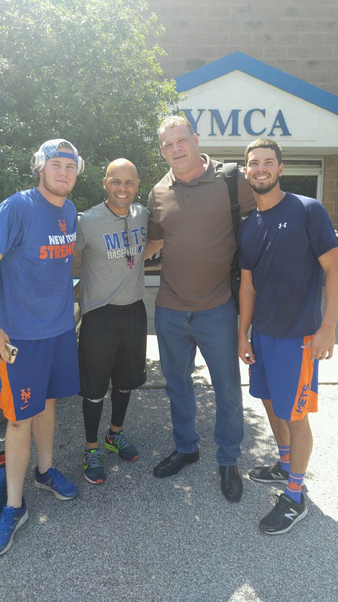 Just met <a href="/KaneWWE/">Kane</a> , good thing he wasn't in a choke slamming mood this AM.. Although that would've been cool too!