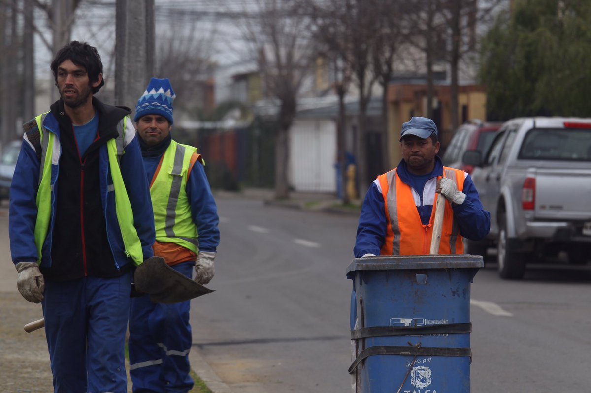 TalcaJuntoaTi's tweet photo. Operativo completo en la Samuel Lillo hasta las 13:00 en plaza ubica en 26 Sur C, 17 Poniente
 #AvanzandoJuntos https://t.co/G3TJhoUvIj