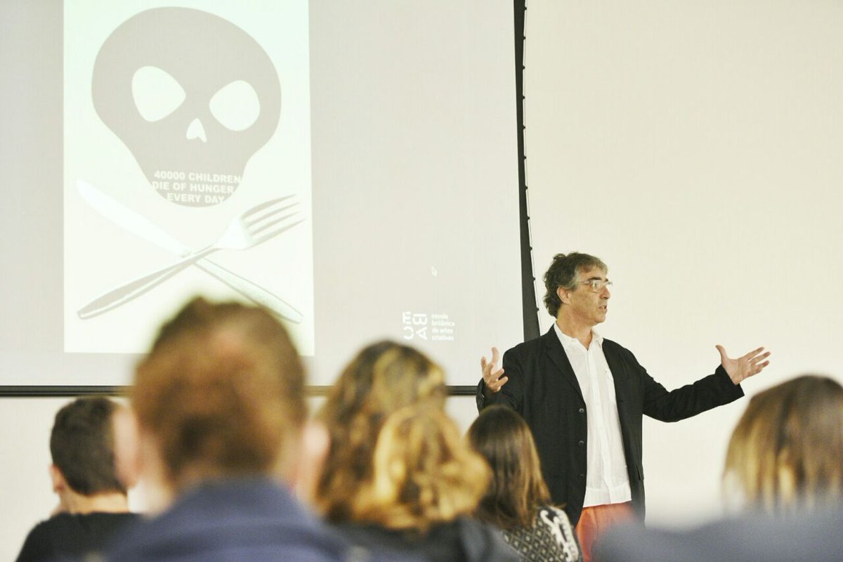 E_B_A_C's tweet photo. "A coisa mais importante num curso de design gráfico é a capacidade de olhar" afirma Kiko Farkas https://t.co/PgYAl4Bozk