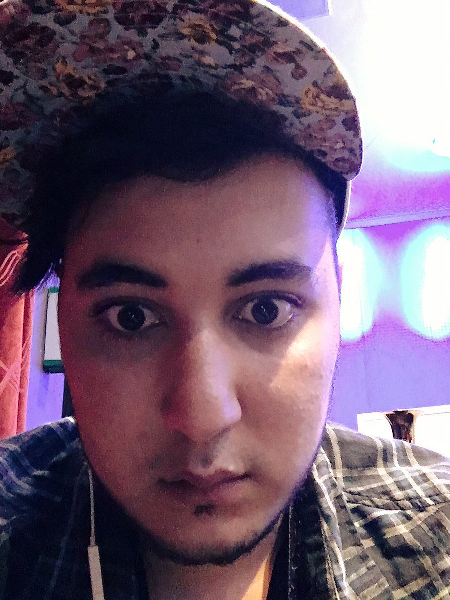 Gotaga's tweet image. Des cernes de type compétitives 🙈