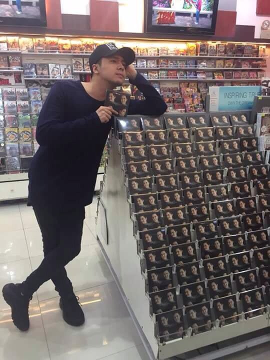 SamVon143's tweet image. Yung totoo? May nag-usap ba sa outfit nila? Char lang. Maipush ko lang po. #SamVon #Bago #ILoveYouToDeath