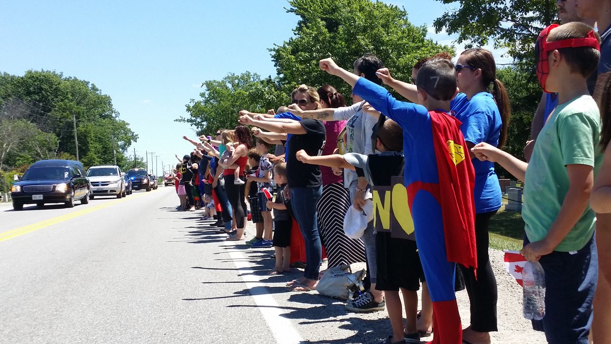 Superhero Send-Off for Mason Macri am800cklw.com/News/Headlines… @AM800News #CKLW