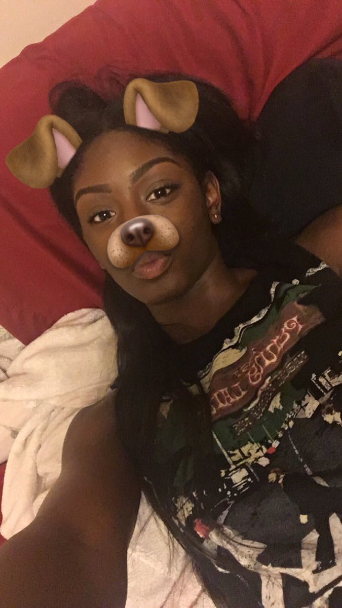 x_Jodiiiii's tweet photo. If she a dog, I'm a dog too 😛 #bbtweet https://t.co/ztGBHbAp5T
