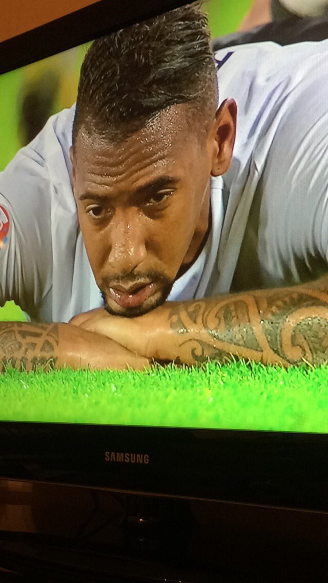 " Putin après Messi tout le monde va me boire sur Twitter "