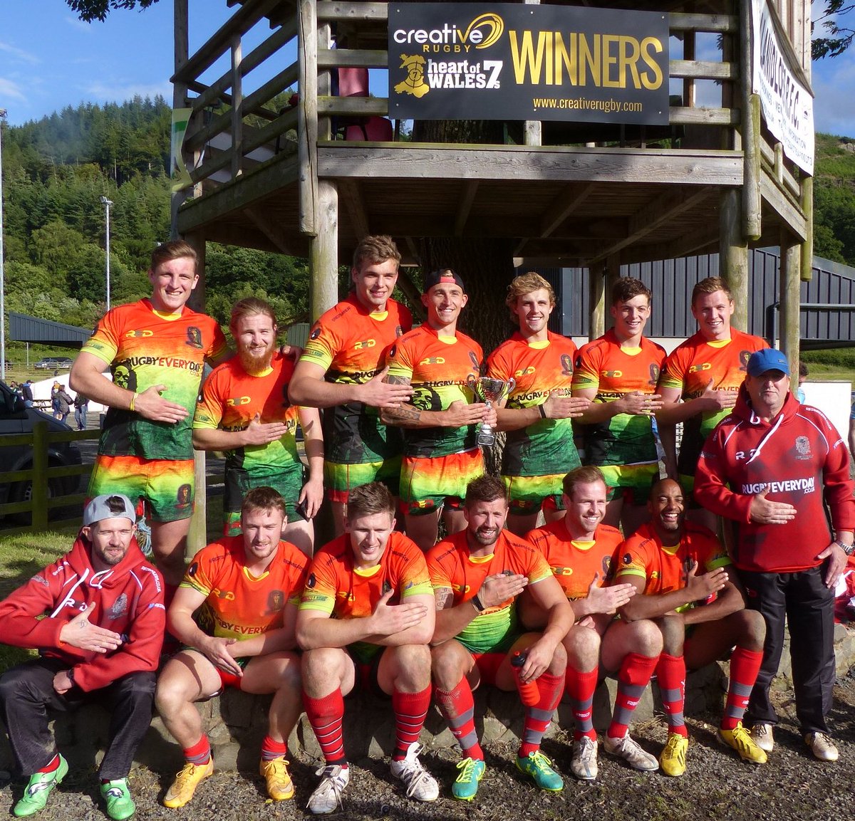 Congrats to @REDWailers on winning <a href="/HeartofWales7s/">Heart of Wales 7s</a> Final against @PontyButcher7s pics at ovalzone.co.uk