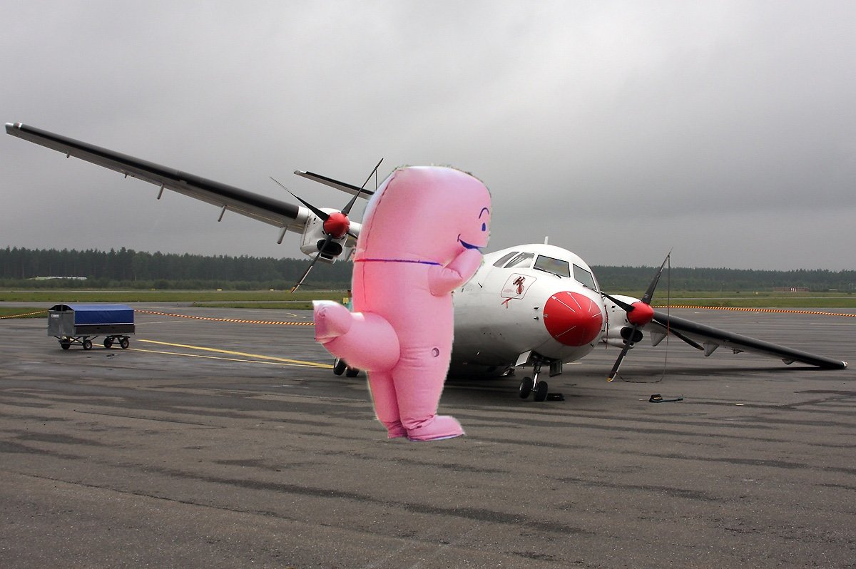 . <a href="/stoolpresidente/">Dave Portnoy</a>  snapped thi picture  it was <a href="/vineyardvines/">vineyard vines</a>  plane