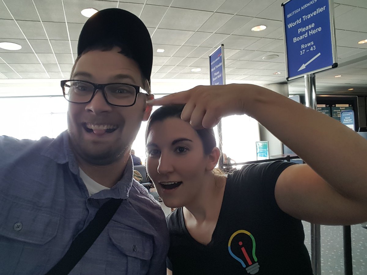 EdTechSpec's tweet image. That time your #COL16 #pln found the glasses you left...AT AN AIRPORT! #PLNpower #COL16Wizards