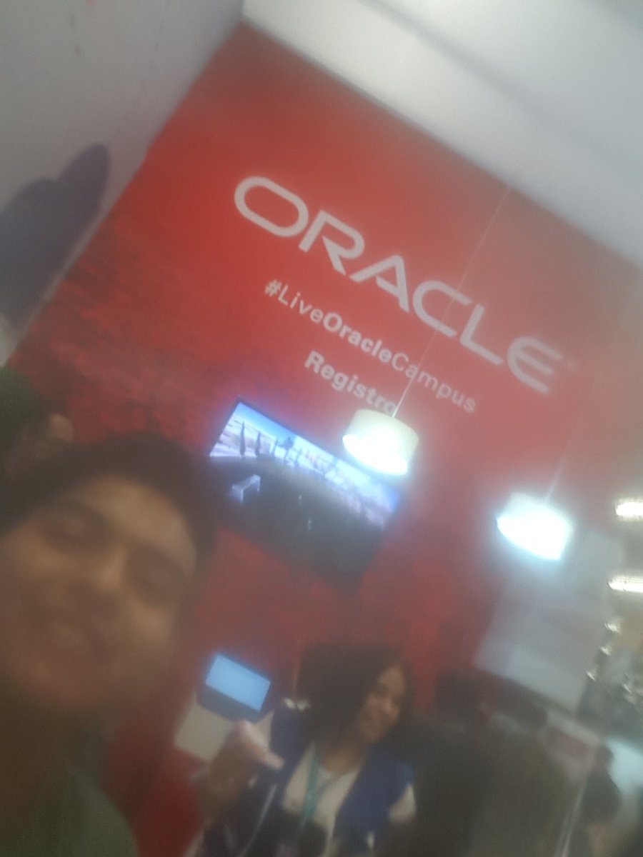 E_Marrero1's tweet photo. #liveoraclecampus #CPMX7 https://t.co/HJbZxvOmxR