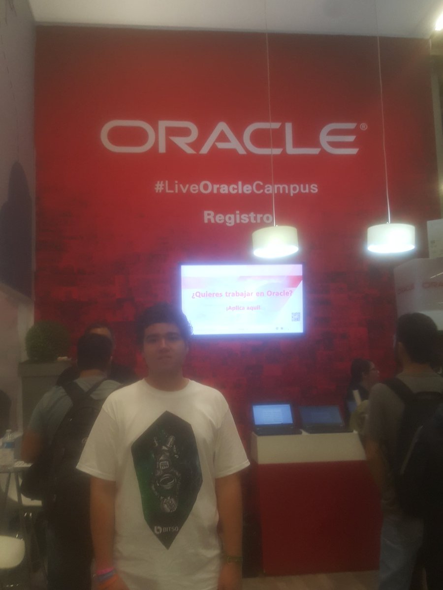 E_Marrero1's tweet photo. #liveoraclecampus #CPMX7 https://t.co/dvCnIgkkyj