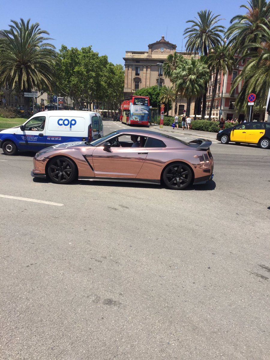 matonman29's tweet photo. @EzekielN7 seeing your gtr in Barcelona nearly made me miss my flight.....but worth it!!! #ModballRally2016 https://t.co/6b0slLdK2b
