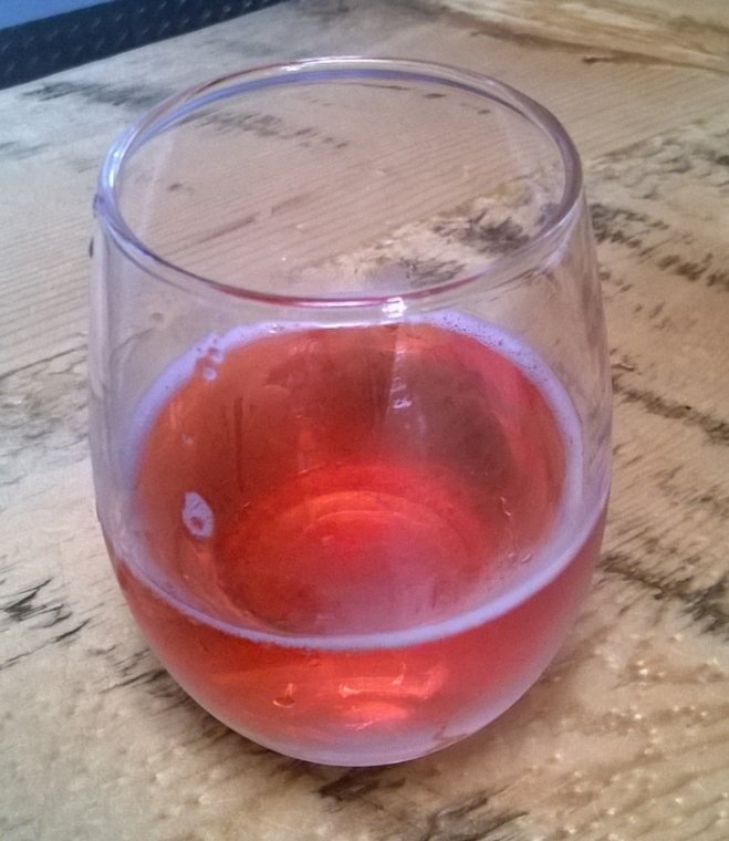 Carrie_Pau70's tweet photo. @RiNoArt @stemciders Branch &Bramble My favorite First time trying cider #ThisIsCider #ShowYourStem https://t.co/mv8d4duvN3