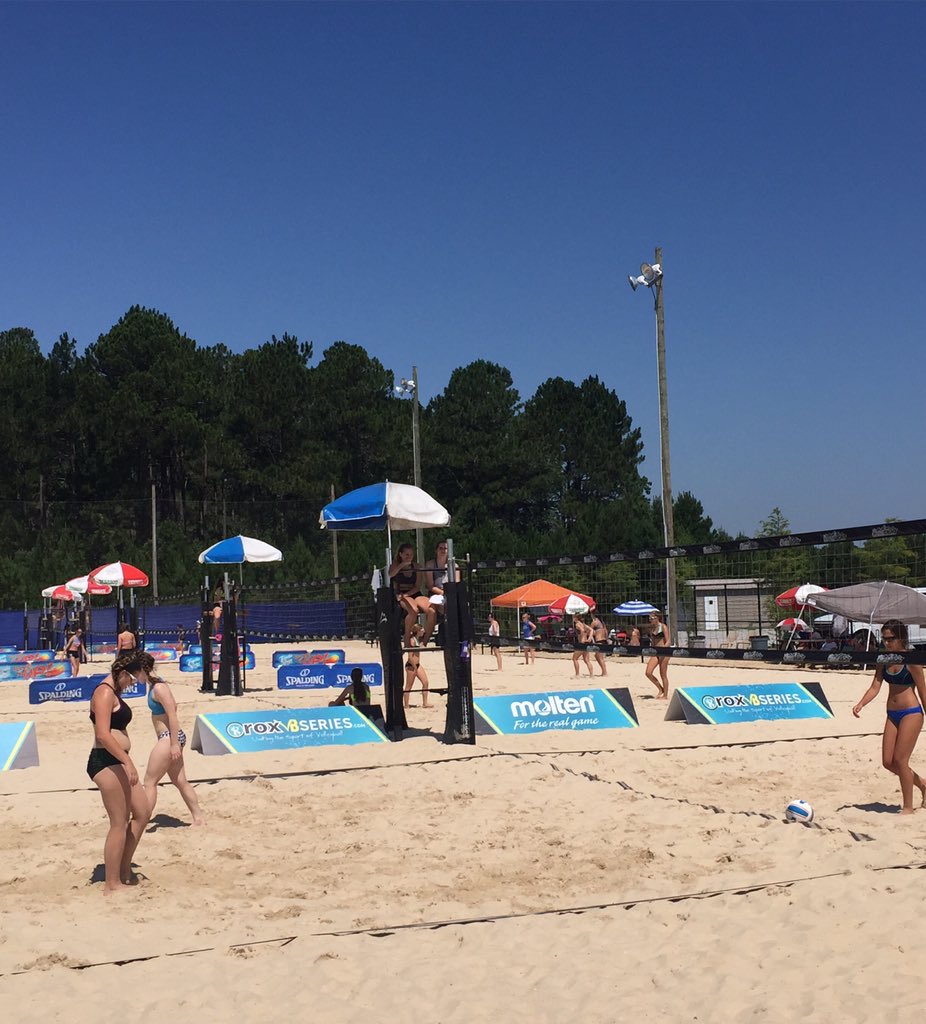 digsbeach tweet picture
