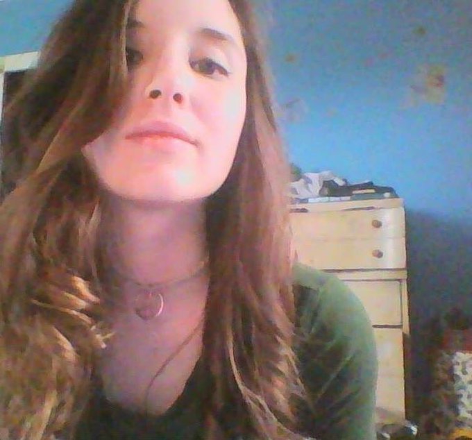 Once upon a time I had darker hair. What do you all think? https://t.co/2gf5xETlcT<a href="/tag/allbuttsmatter"class="tags"><span>#allbuttsmatter</span></a>