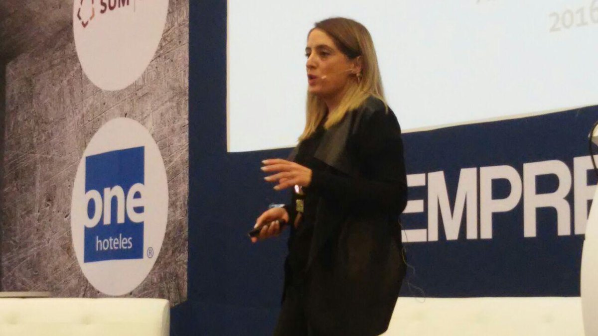 Campuspartymx's tweet photo. "En México estamos en territorio fértil, el emprendimiento esta super fuerte"
Andrea Vargas #Entrepreneurship #CPMX7 https://t.co/f04U5hBi7i