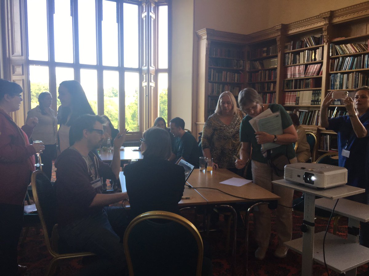 SchoolsCreative's tweet photo. Brilliant to see delegates signing up to take the campaign forward! #NUTNEC16 #KeepingSchoolsCreative https://t.co/ZtHOOhxdTY