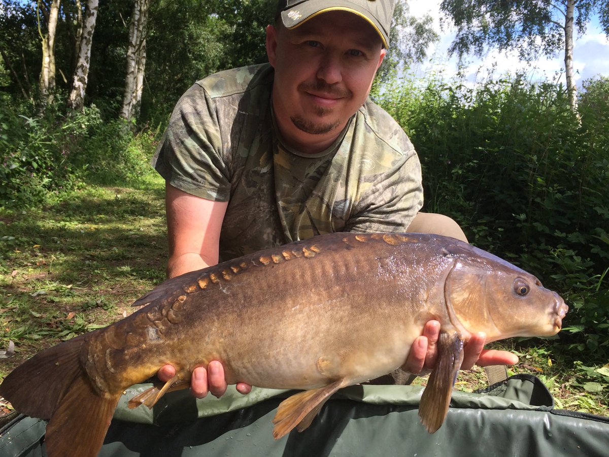 jhorry79's tweet photo. Nice little 24 he session and @StickyOfficial #krill doing the business. #krill #stickybaits #DoWhatItDoes https://t.co/9sSNmshboA