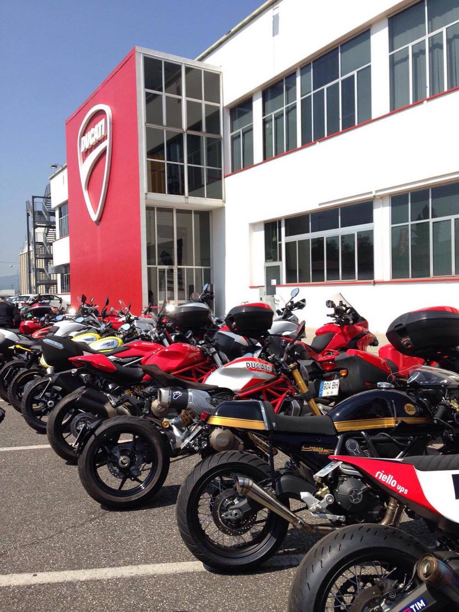FuelMotorcycles's tweet photo. World Ducati Week!✌️
#fuelmotorcycles #ducati #worldducatiweek2016 #ducatiscrambler https://t.co/hHnvX80iVL