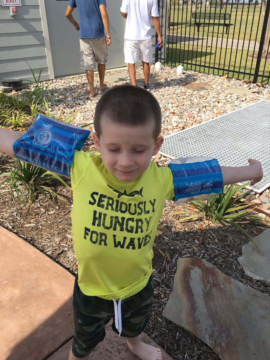 Great time swimming today!! Thanks <a href="/ashegray05/">Ashley Gray 🌵</a> for the fun! #cousins