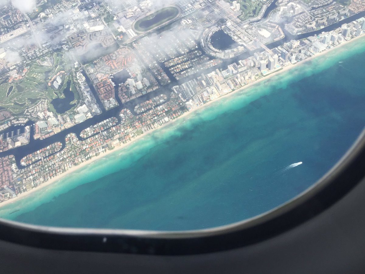 Suttondebby's tweet photo. Hello, Miami! https://t.co/9QRa6CPXJU