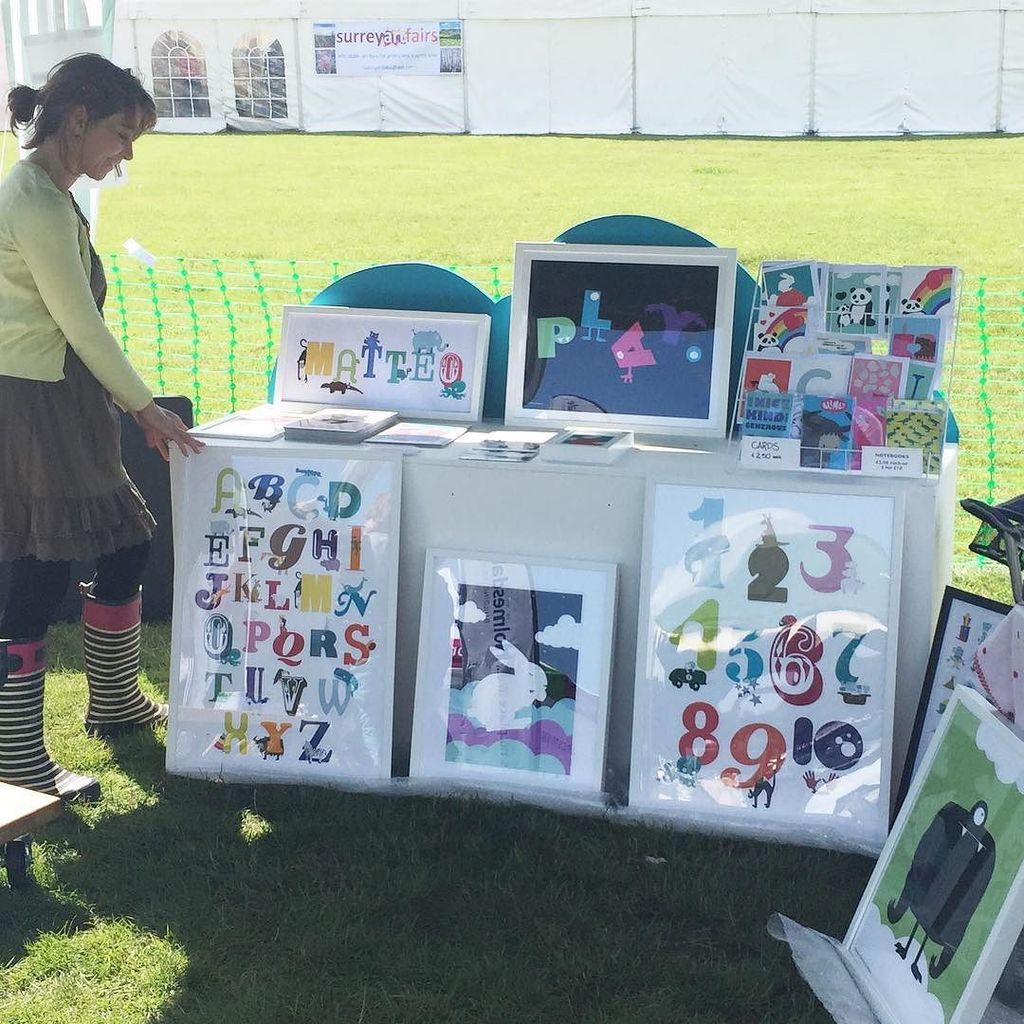 Arranging my stand at the Reigate Fair earlier 😉 glad took my wellie boots as it rained so… ift.tt/29mtvdA