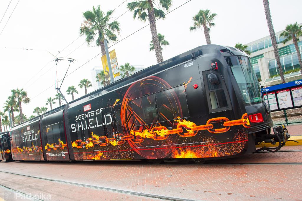 Marvel's tweet photo. ICYMI: "Marvel's @AgentsofSHIELD" set its Season 4 premiere date! Read on: https://t.co/2LAzeW3wz2 https://t.co/K5fbuKHOOj