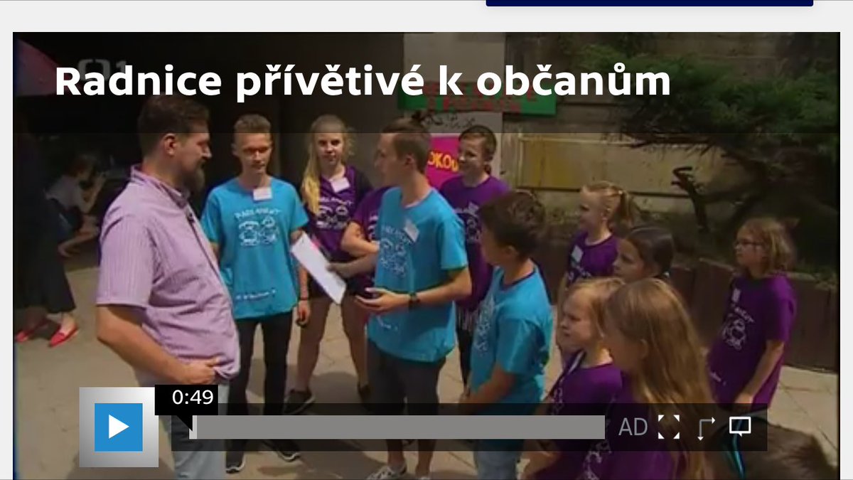 kunc_zidenice's tweet photo. Zidenicka radnice je jednou z tech, co jsou ke svym obcanum vstricne. https://t.co/pCH96XZrvL… #zidenice #podchod https://t.co/qfYEGxw52a
